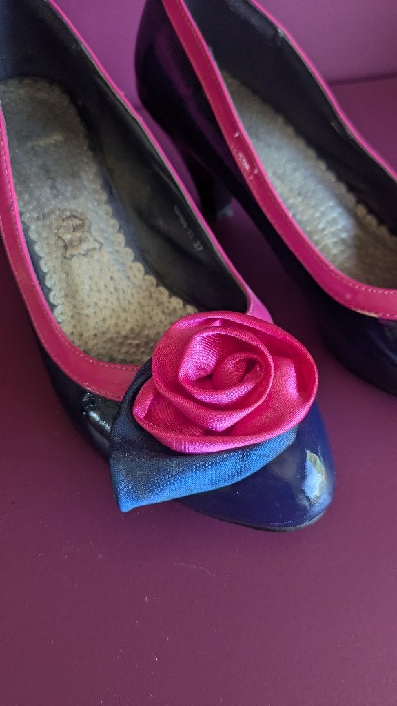Vintage style pumps, Kleding | Dames, Schoenen, Pumps, Blauw, Gedragen, Ophalen