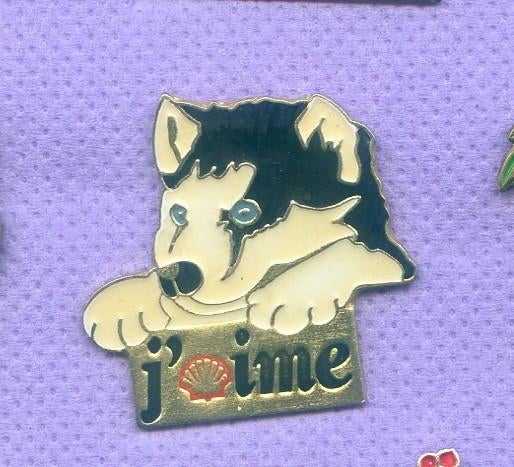pins essence shell chien husky xa137, Envoi, Marque, Insigne ou Pin's