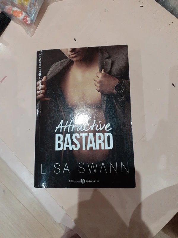 livre "attractive bastard" lisa Swann, Enlèvement ou Envoi, Utilisé, Lisa swann