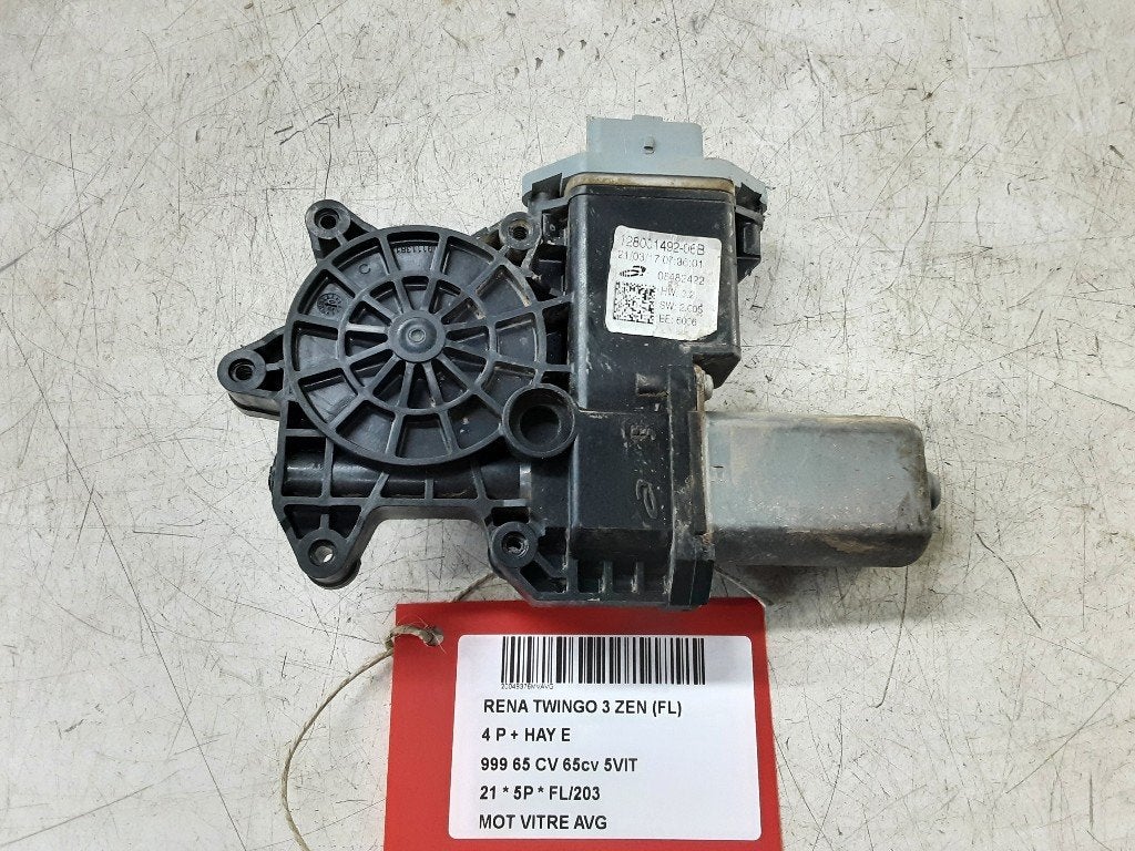 MOTEUR LEVE VITRE ELECTRIQUE AVANT GAUCHE Twingo III (AH), Renault, Gauche, Mevr. I. Hauben, Utilisé