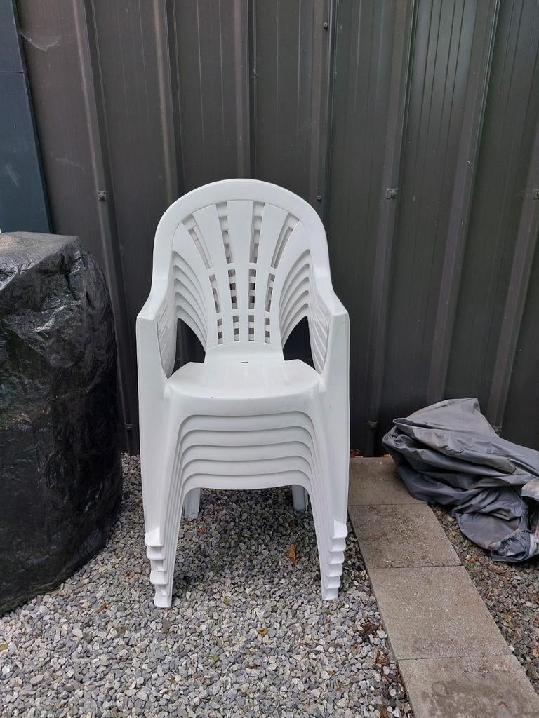 6 Stapelstoelen, Ophalen