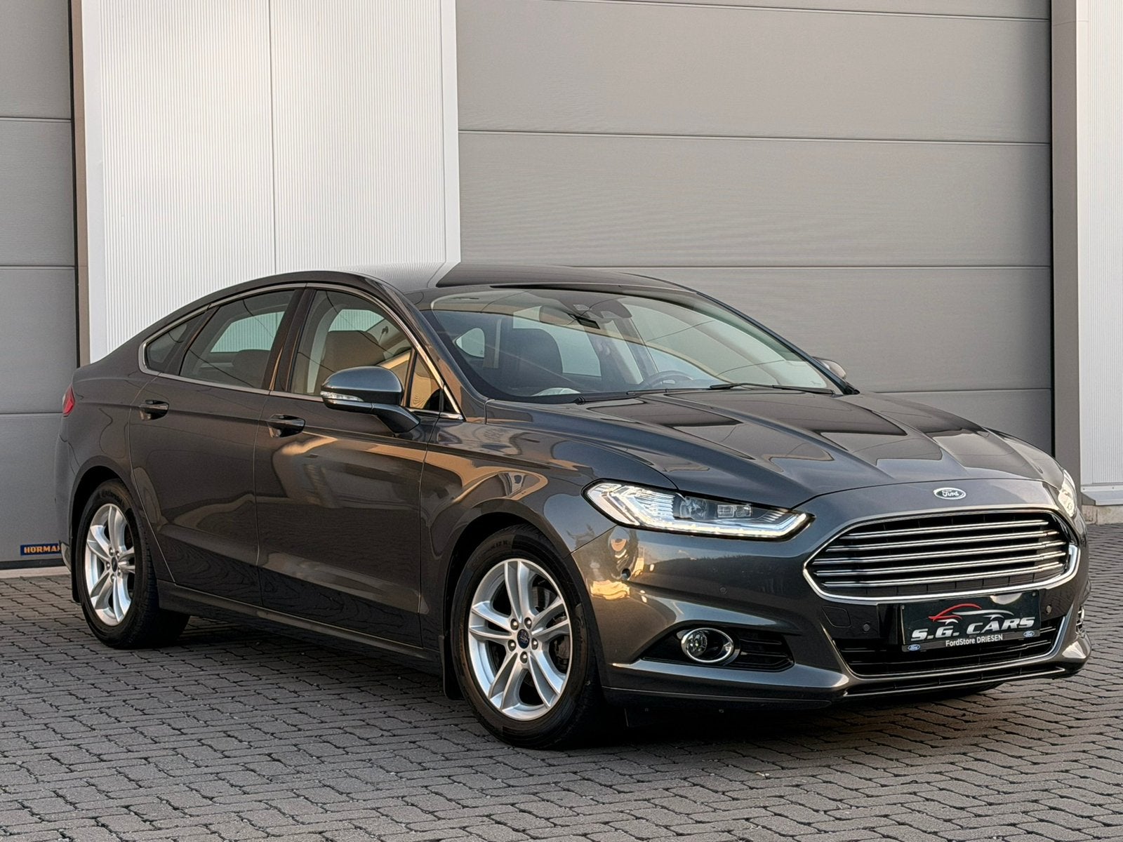 FORD MONDEO 2015 BENZINE 1.5 106.000KM EURO6, Auto's, Voorwielaandrijving, Mondeo, Leder, Bedrijf