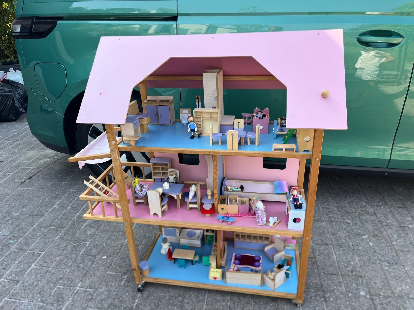 Houten poppenhuis, Kinderen en Baby's, Speelgoed | Poppenhuizen, Ophalen, Gebruikt, Poppenhuis