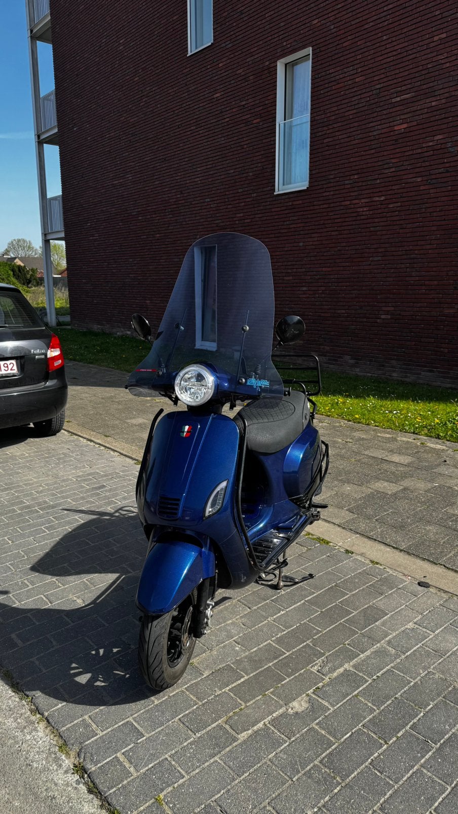 GTS Toscana 2023 — Bleu de Saint-Marin, Vélos & Vélomoteurs, Vélomoteurs & Scooters bridés, Utilisé, Essence, Enlèvement