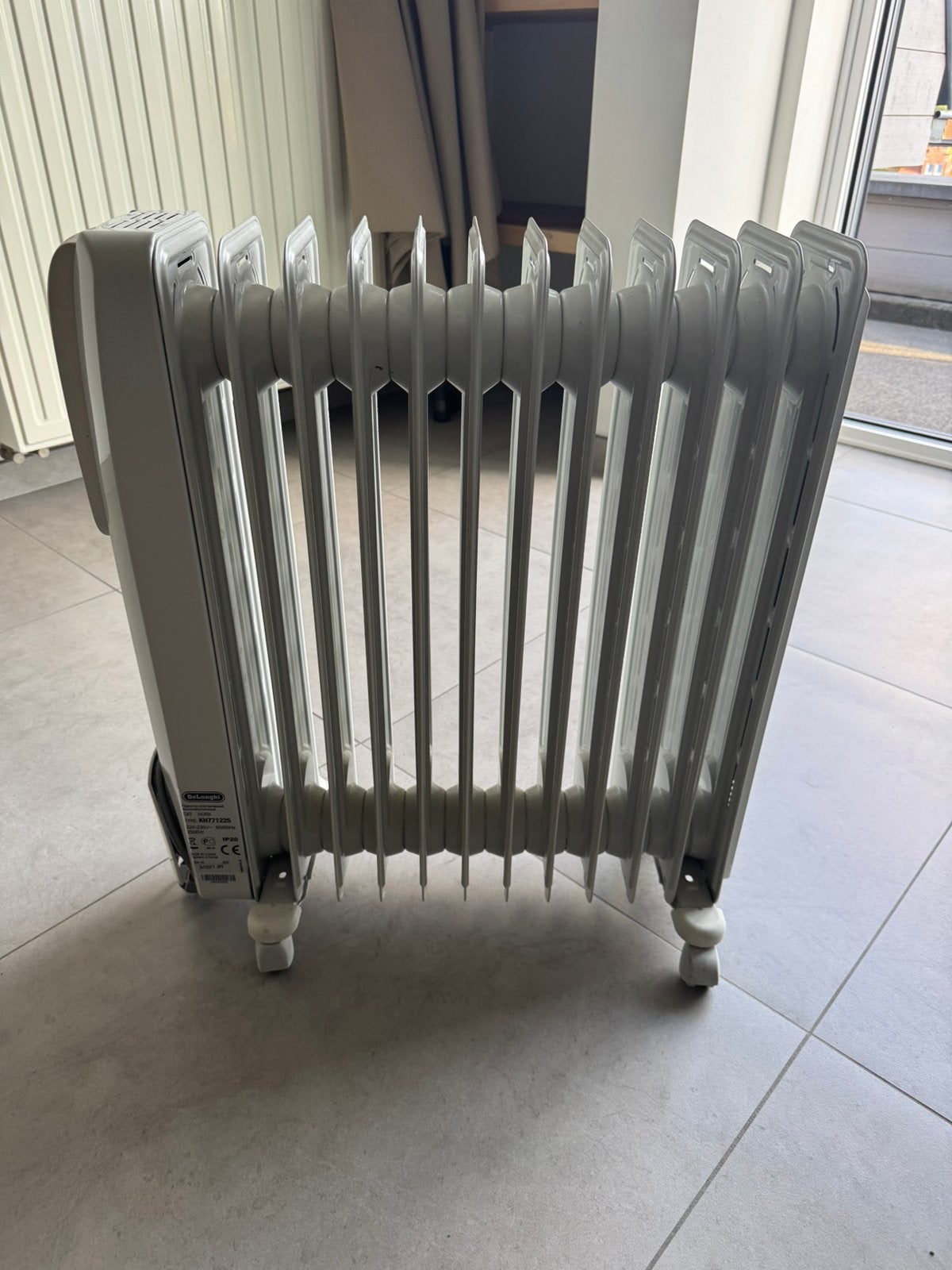 De'Longhi olieradiator, Doe-het-zelf en Bouw, Verwarming en Radiatoren, Ophalen, Zo goed als nieuw, Kachel