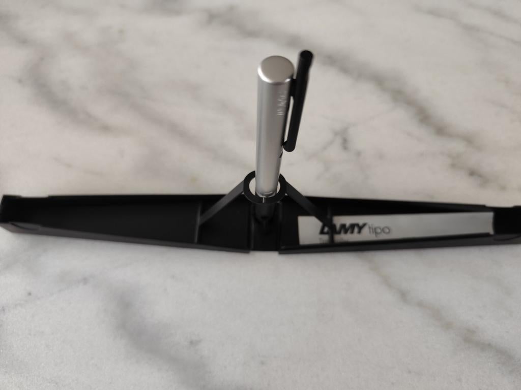 Doosje met merkpen. LAMY tipo-clip. Speciale editie., Ophalen
