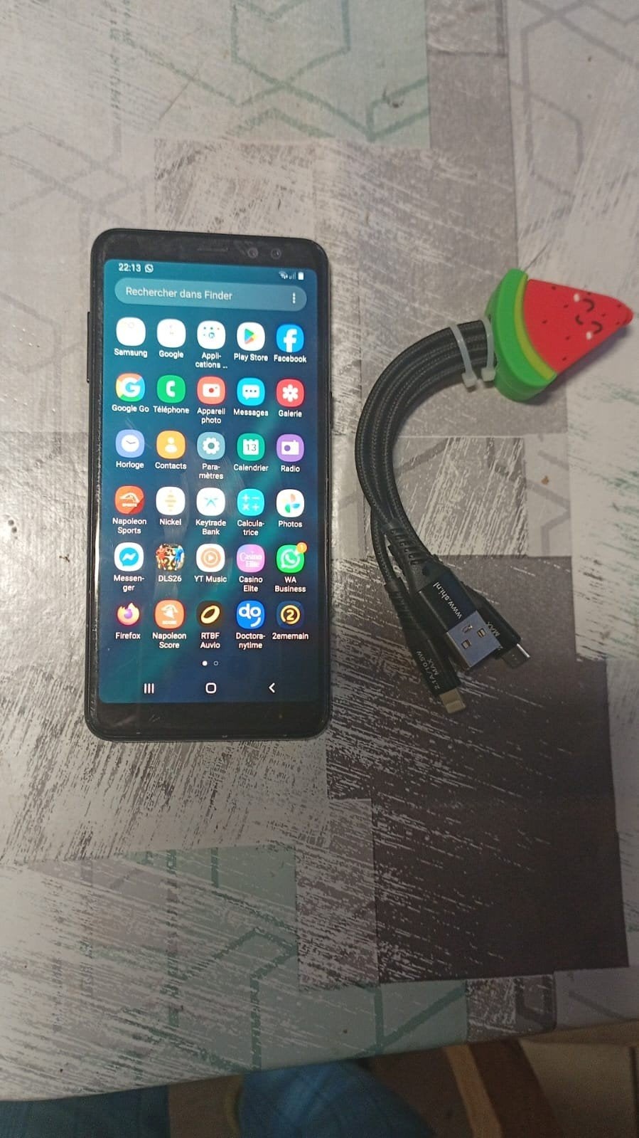 Samsung A8