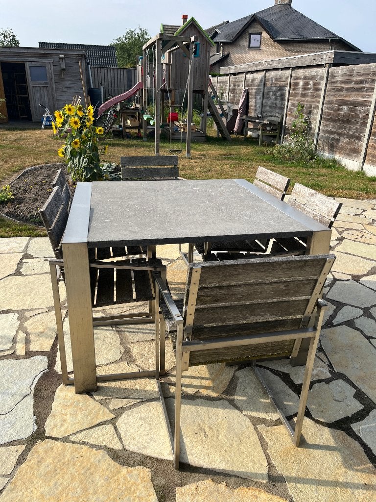 Vierkante tuintafel, stoelen en stoelkussens, Tuin en Terras, Ophalen, Overige materialen, Gebruikt, 6 zitplaatsen