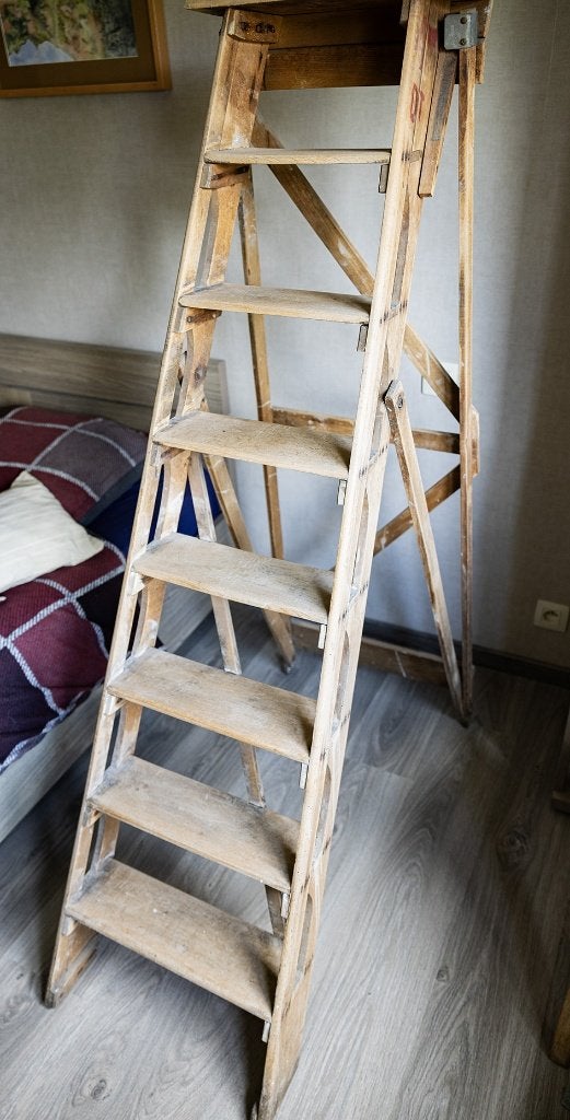 escabelle ancienne en bois, Bricolage & Construction, Pliable ou rétractable/escamotable, Moins de 2 mètres, Échelle, Enlèvement