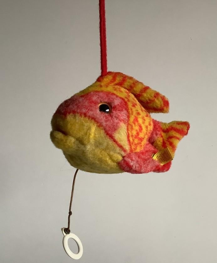Vintage Steiff fish Zappy avec musique, Enlèvement ou Envoi, Comme neuf, Ours en tissus, Steiff