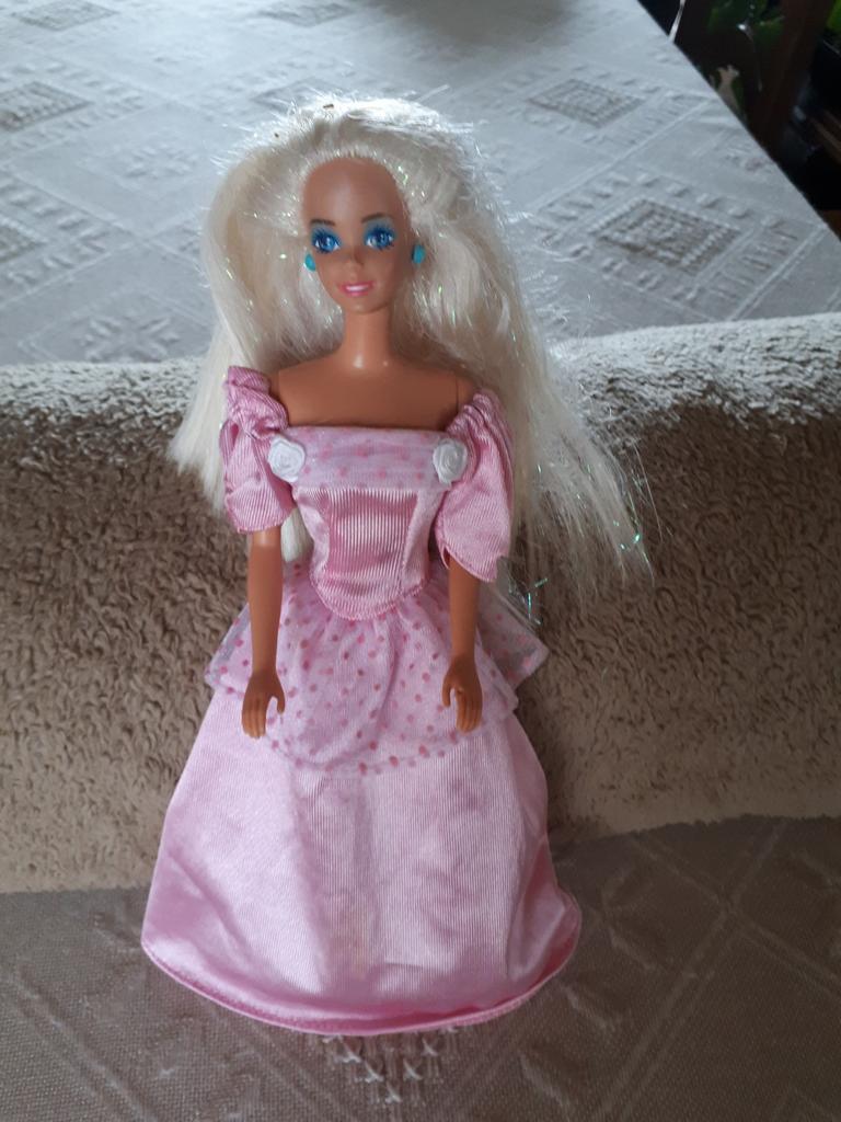 Mooie barbie van 1966, Ophalen of Verzenden