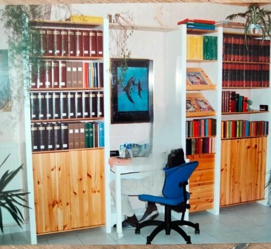 Gratis kast voor boeken/hobbymateriaal,..., Huis en Inrichting, Ophalen, Gebruikt, Met deur(en), 200 cm of meer