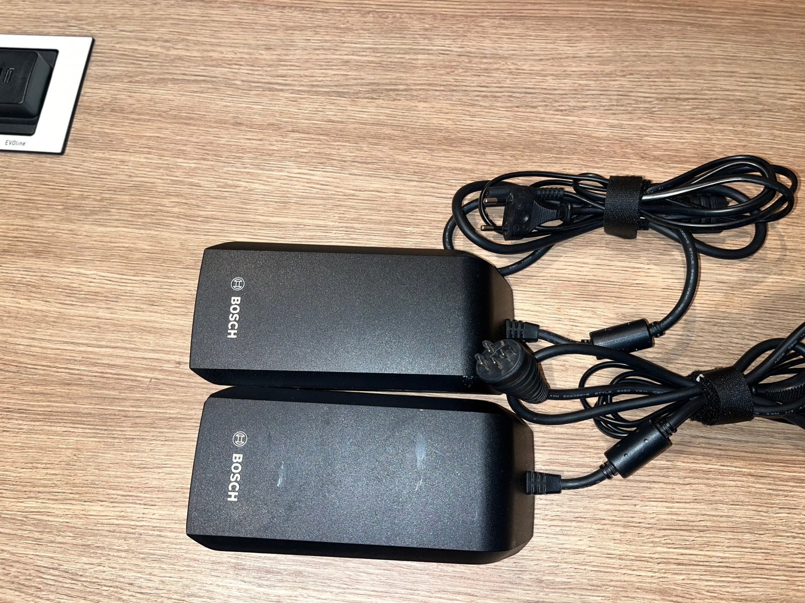 Chargeur bosch 6A, Telecommunicatie, Mobiele telefoons | Telefoon-opladers, Ophalen of Verzenden, Zo goed als nieuw, Snellader
