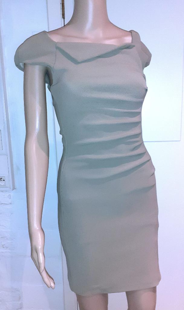 Korte jurk beige Rinascimento S of 36, Neuf, Enlèvement ou Envoi, Au-dessus du genou, Taille 36 (S)