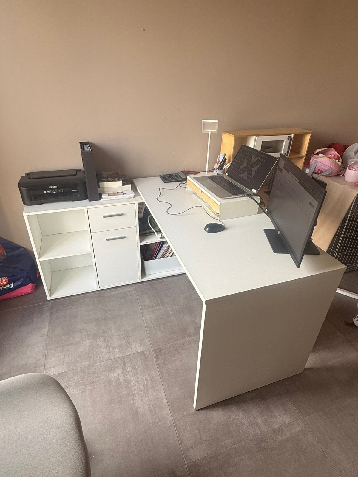 Bureau in goede staat, Maison & Meubles, Bureaux, Avec tiroirs, Utilisé, Blanc, Enlèvement