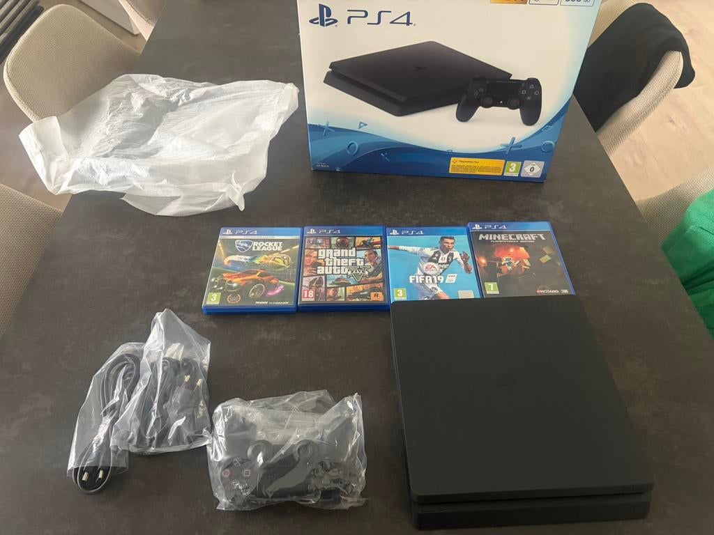 Ps4, Games en Spelcomputers, Spelcomputers | Nintendo Wii U, Ophalen, Zo goed als nieuw