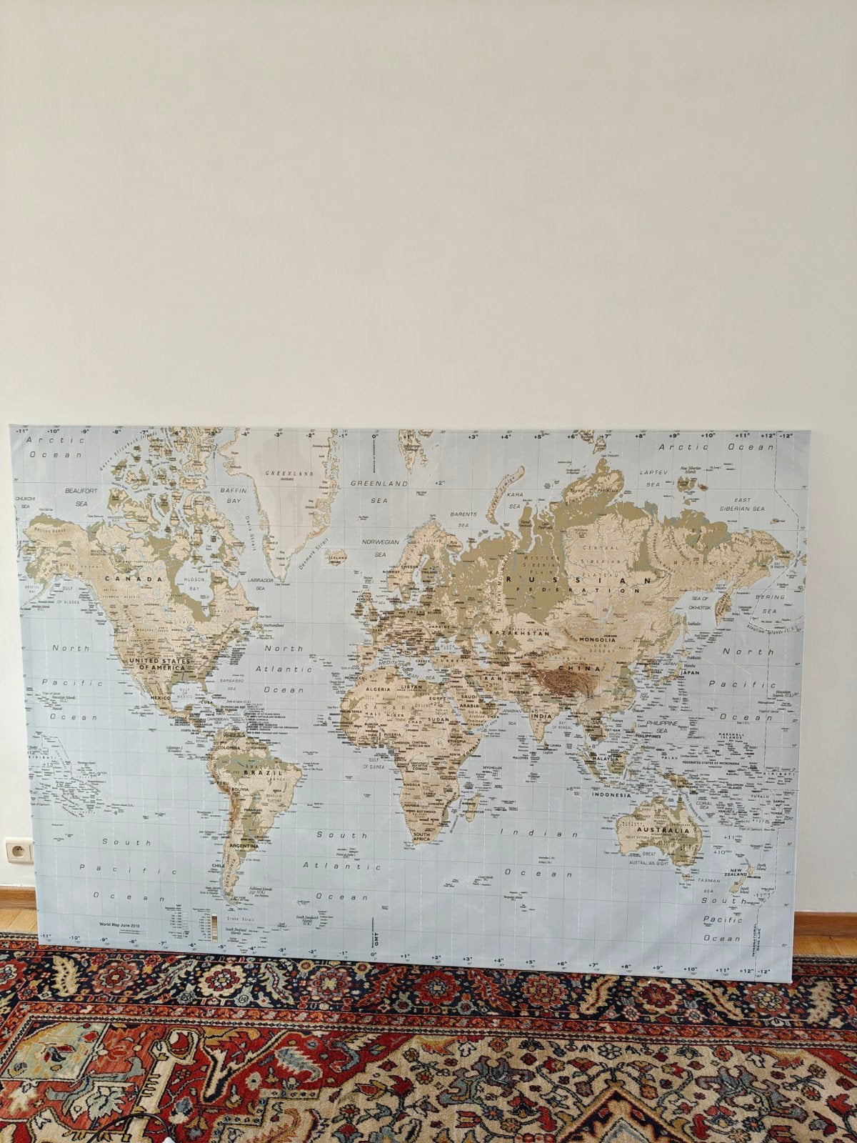 Map du monde 200 * 140, Enlèvement