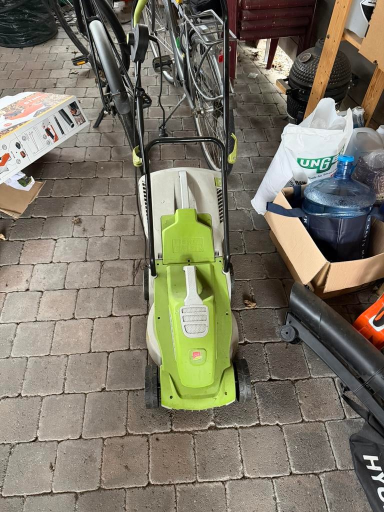 Grasmaaier te koop, Tuin en Terras, Grasmaaiers, Ophalen of Verzenden, Zo goed als nieuw