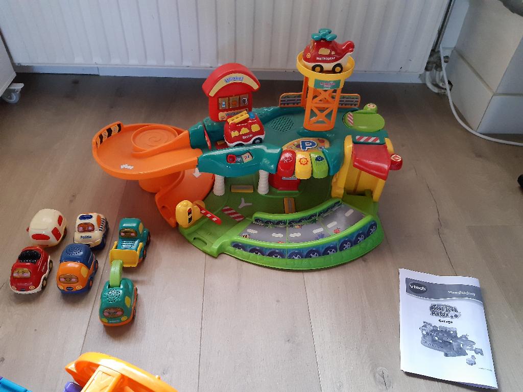 Auto garage Vtech in perfecte staat, Ophalen, Zo goed als nieuw, 2 tot 4 jaar