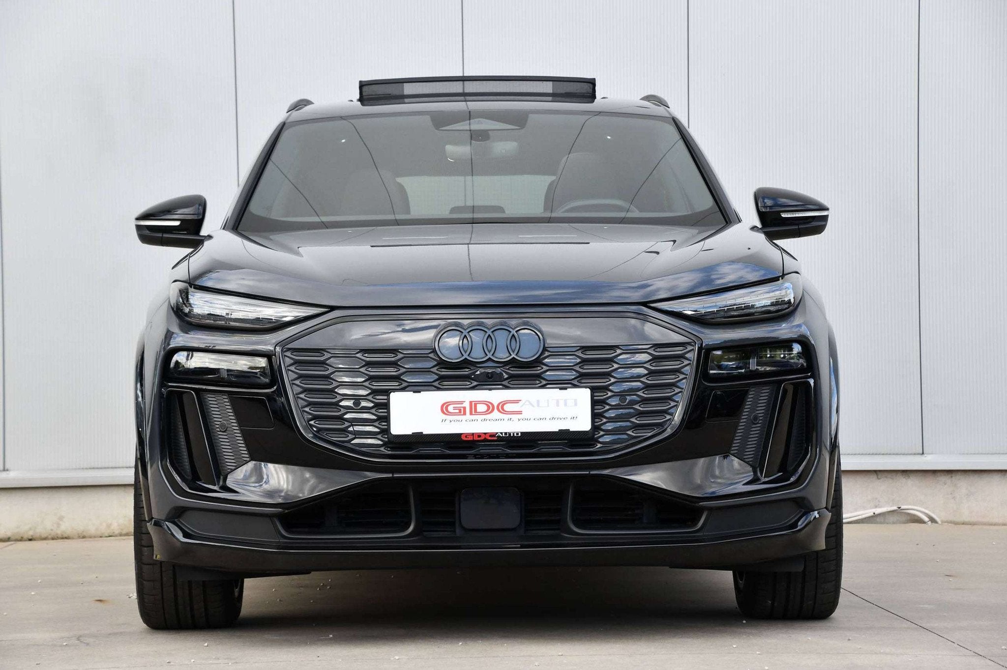 Audi Q6 e-tron Q6 e-Tron Quattro Edition one grey l SOH l Lu, Autos, Argent ou Gris, Achat, Entreprise, Noir