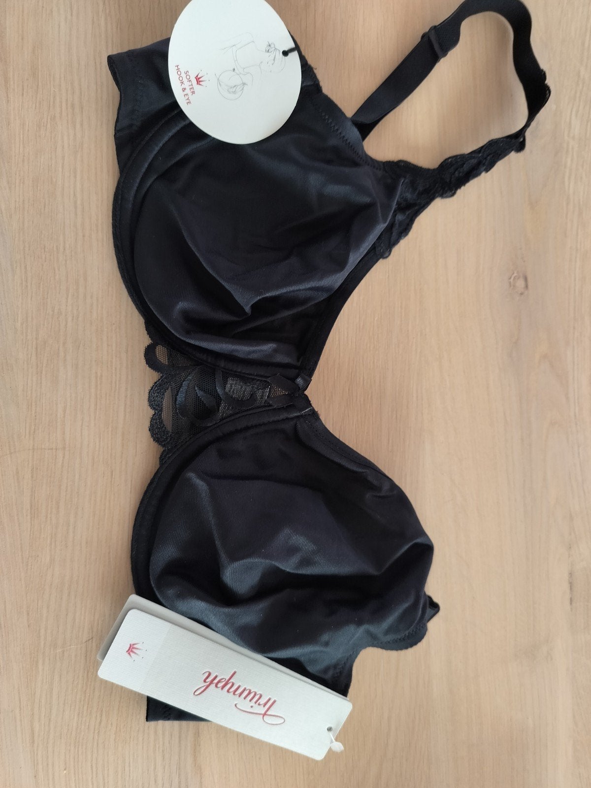 Nieuwe zwarte BH - Triumph - 80D, Kleding | Dames, Triumph, Ophalen, Zwart, BH