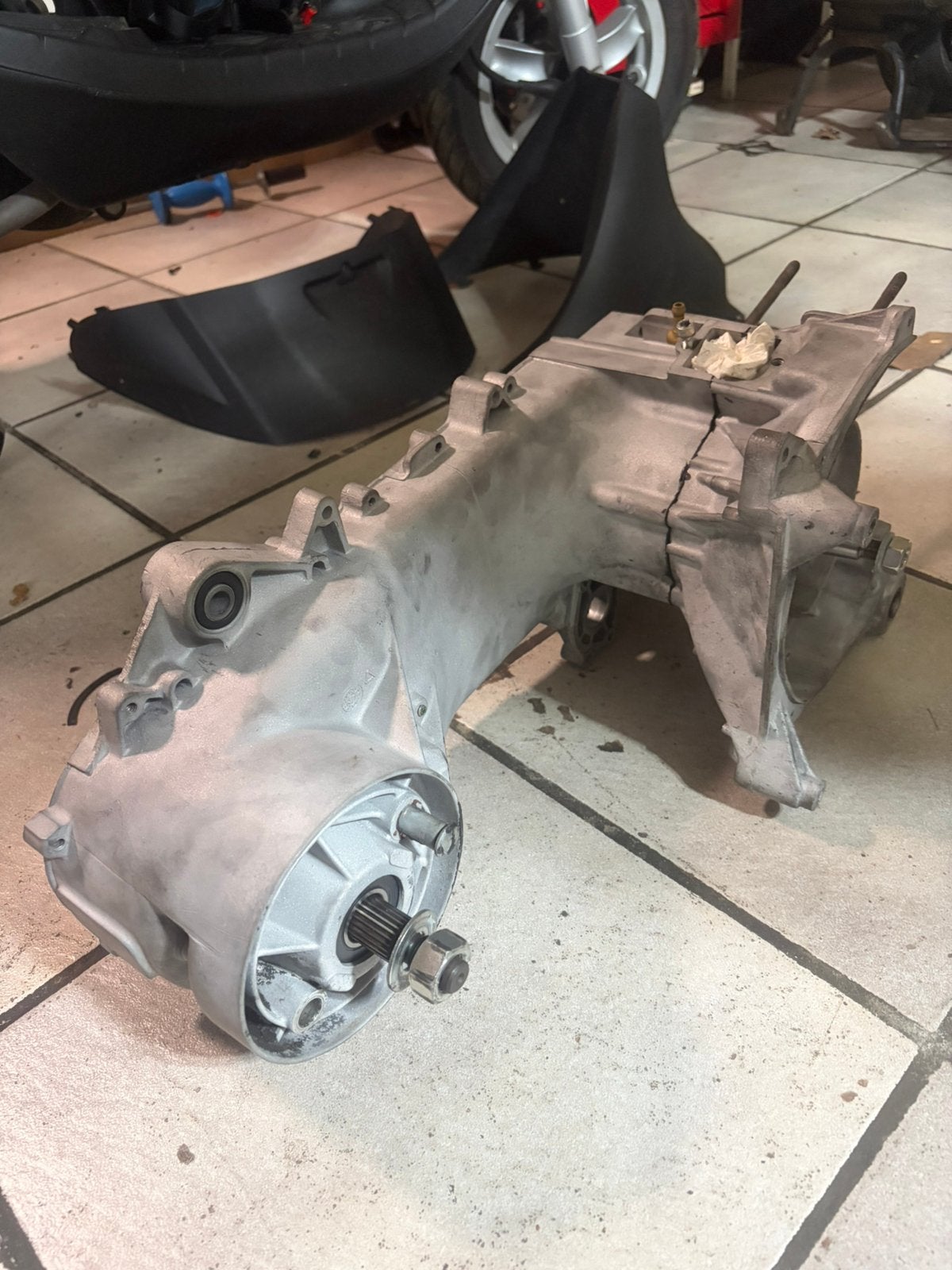 Piaggio hexagon carter lc, Ophalen