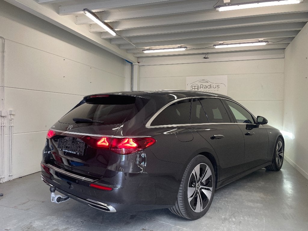 Mercedes-Benz - E300T e, Automaat, Parkeerassistent, Achterwielaandrijving, 4 cilinders
