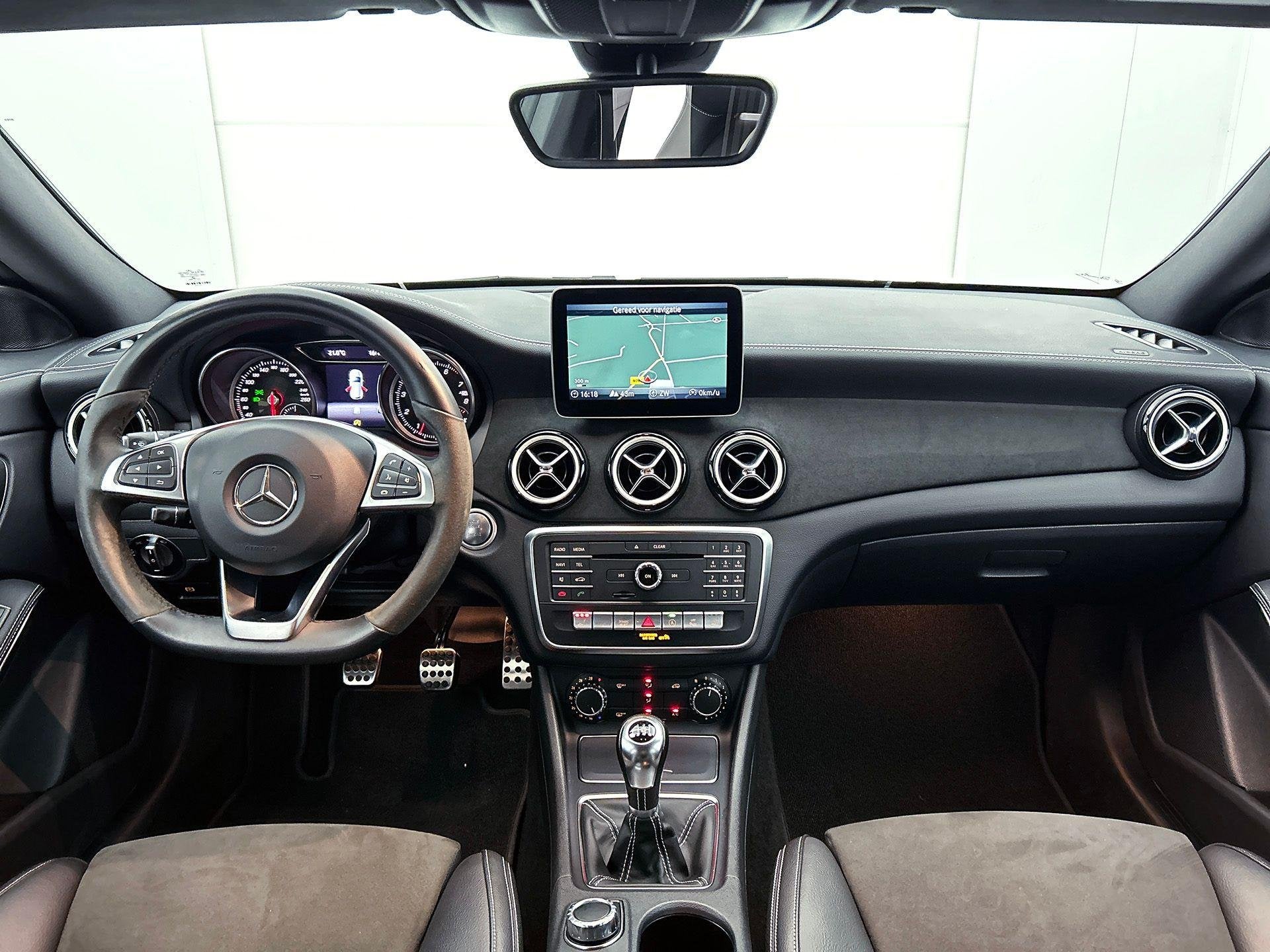 Mercedes-Benz CLA-Klasse 180 Shooting Brake AMG Line | Verwa, Euro 6, Entreprise, 715 kg, 5 portes