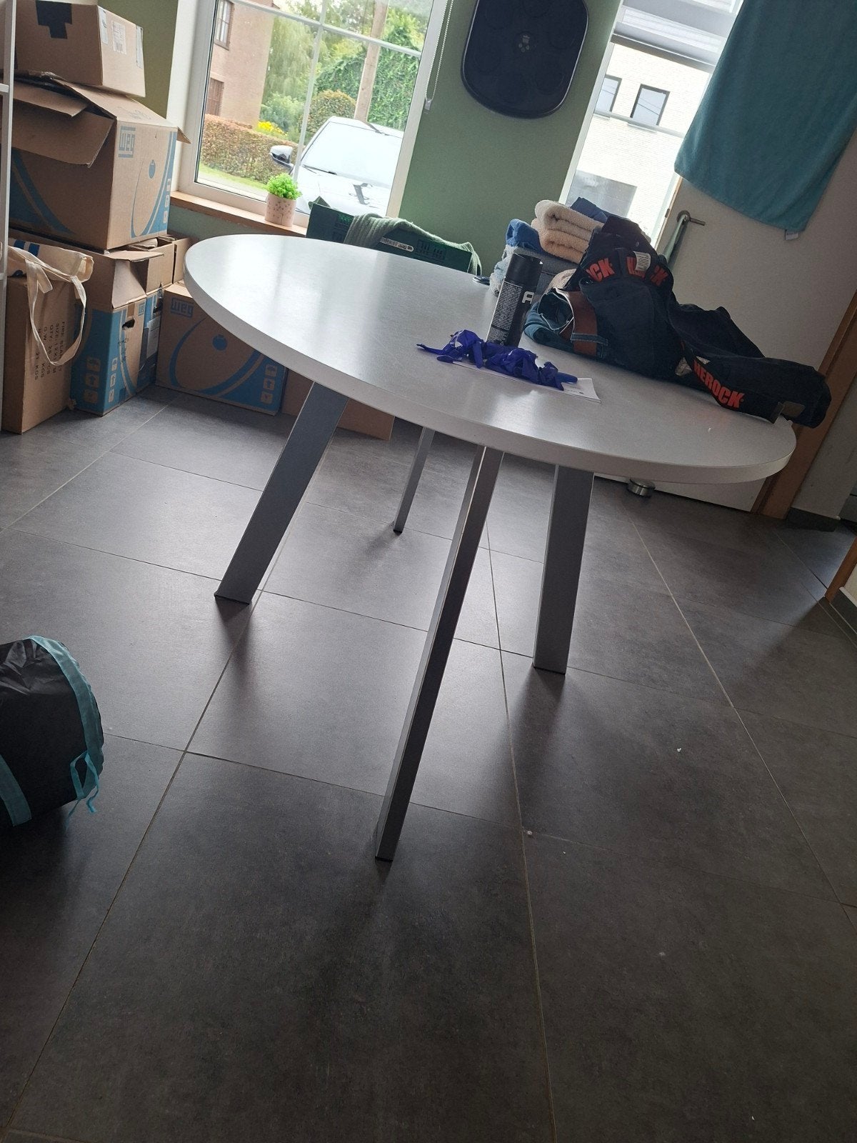 zeer zware tafel, Huis en Inrichting, Ophalen, Zo goed als nieuw, Ovaal