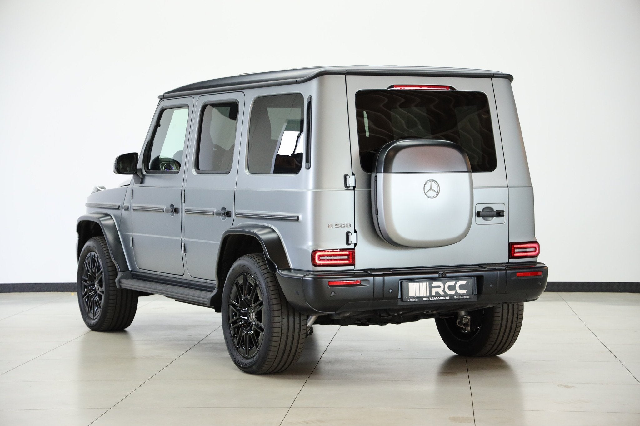 Mercedes-Benz G-Klasse 580 EQ AMG-Line Night EXCLUSIVE-inter, Autos, Cuir, Argent ou Gris, Achat, Entreprise