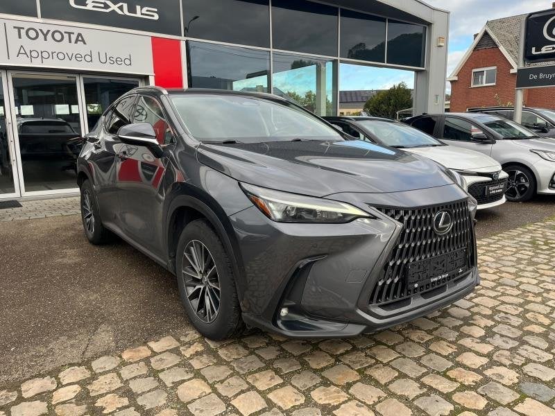 Lexus NX Base, Auto's, 2487 cc, Bedrijf, Hybride Elektrisch/Benzine, 140 kW