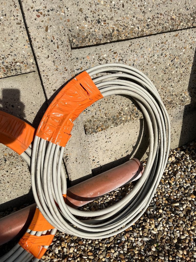 Koperen buis met mantel voor propaan - 2 rollen, Doe-het-zelf en Bouw, Ophalen, Nieuw, Overige metalen