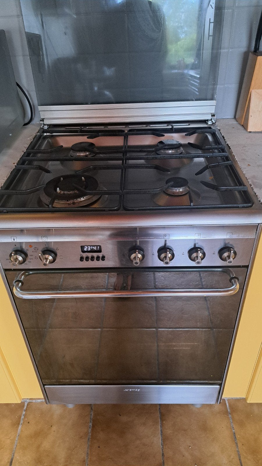 Cuisinière gaz et four électrique SMEG, Electroménager, Gaz, 4 zones de cuisson, Enlèvement, Utilisé