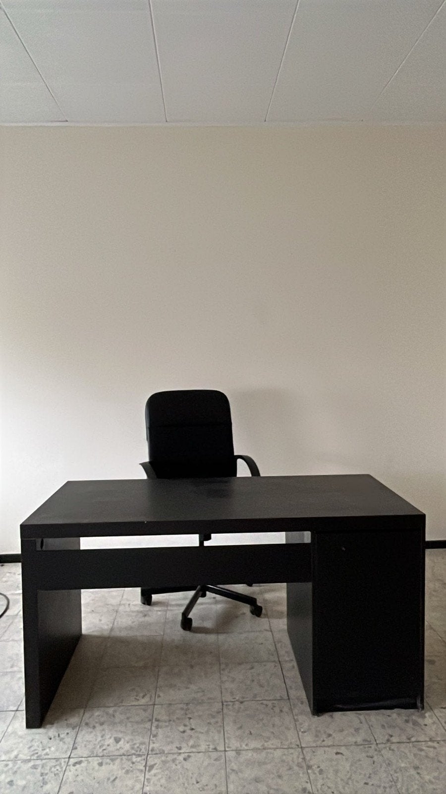 Bureau de Direction noir + Chaise Ergonomique à Roulette