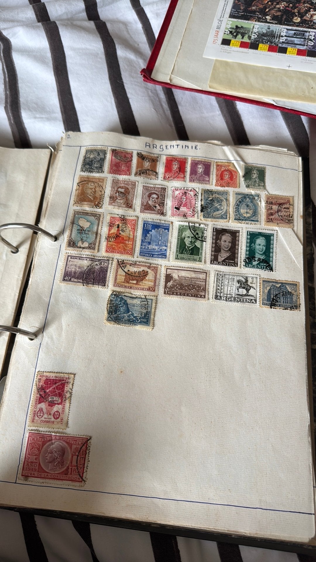 Grande collection de timbres, Enlèvement