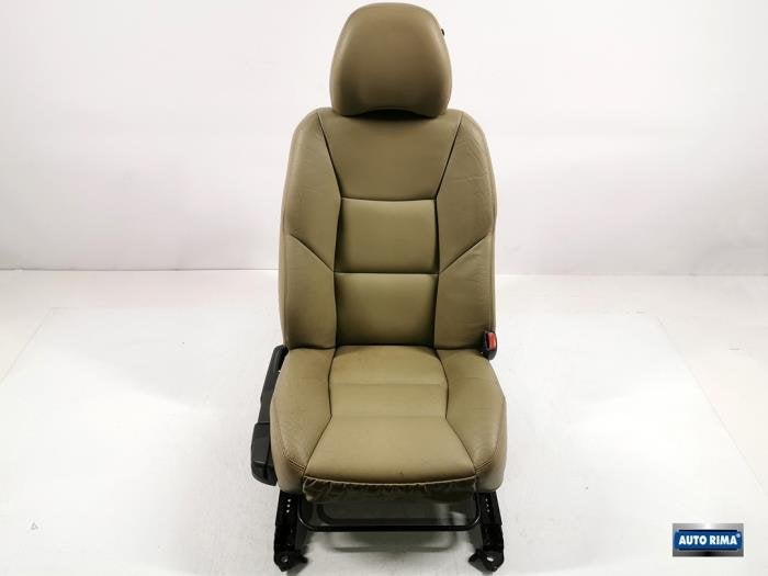 Siège droit d'un Volvo V70, -, 3 mois de garantie, -, -