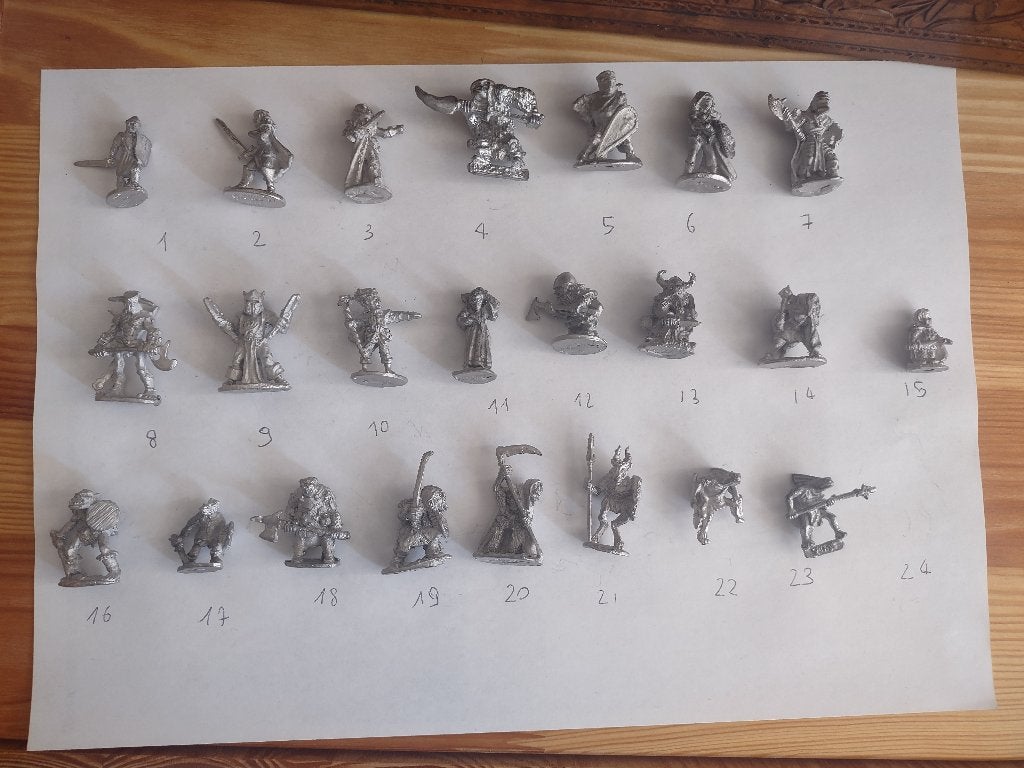 23 figurines en métal, années ‘70, ‘80 et ‘90 – JDR / D&D, Enlèvement ou Envoi, Utilisé, Fantasy
