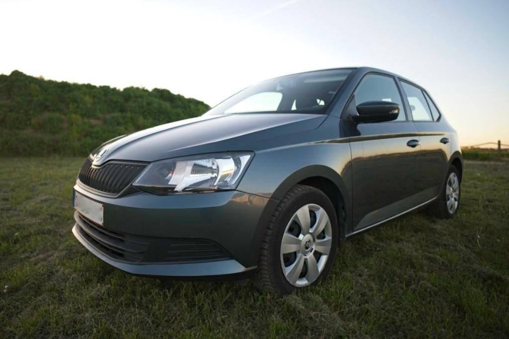 Skoda Fabia III, goede staat, Autos, Argent ou Gris, Achat, Euro 6, Boîte manuelle