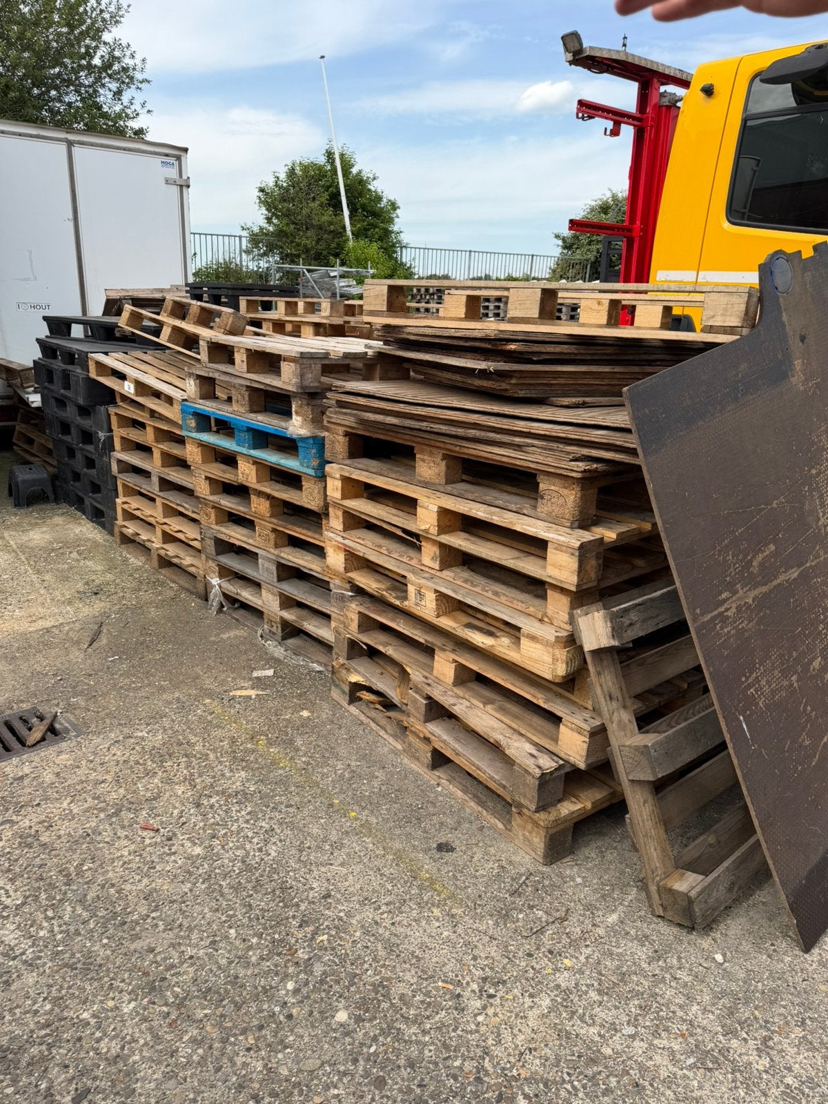 Gratis brandhout/paletten, Ophalen, Zo goed als nieuw