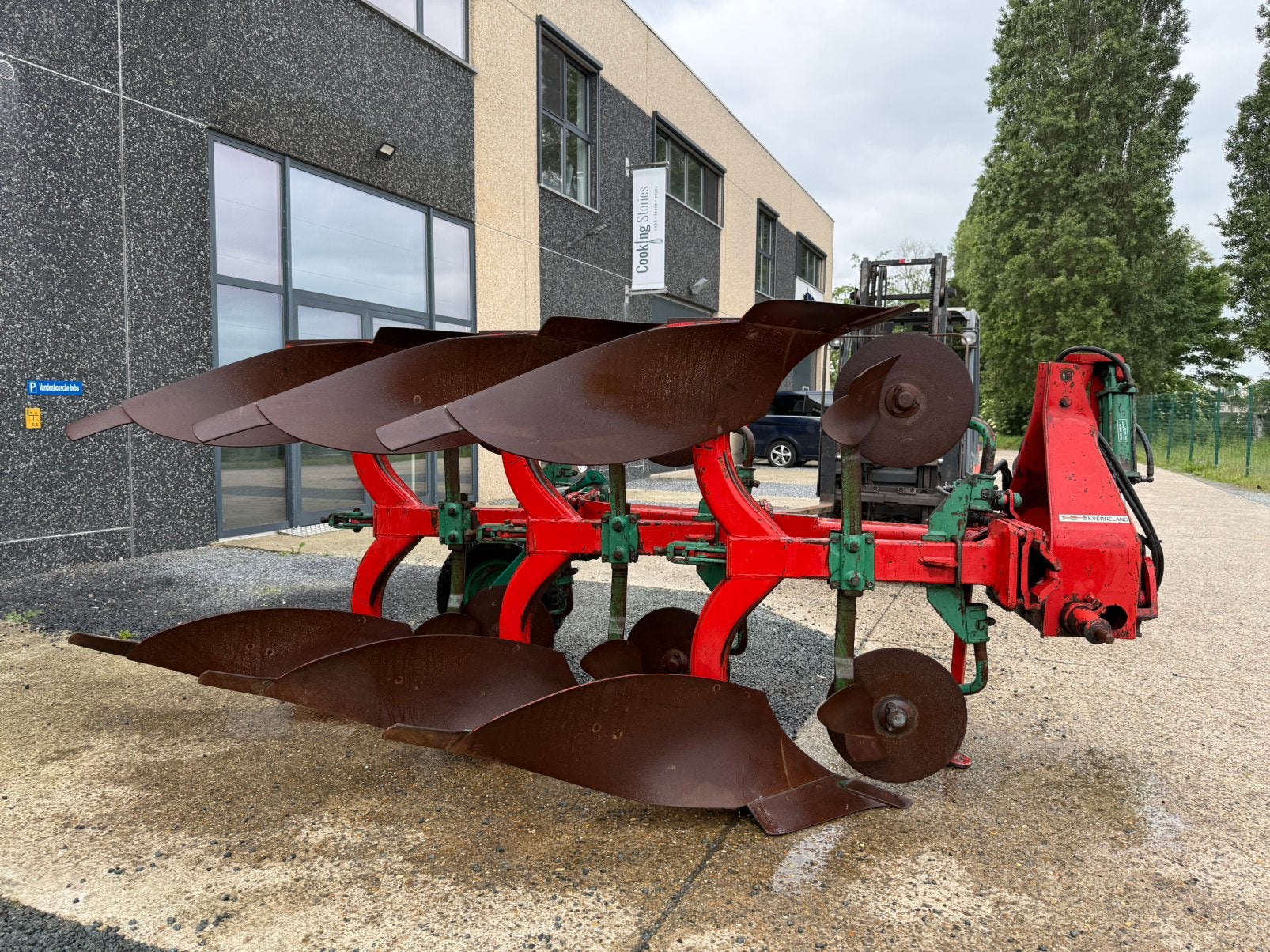 Ploeg Kverneland 3 schaar, Articles professionnels, Agriculture | Outils, Envoi