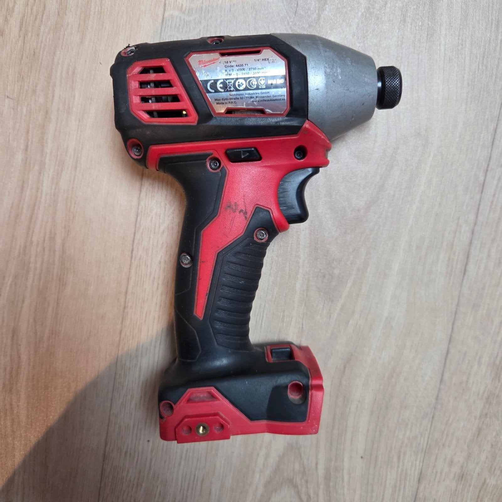 Milwaukee M18 BID (18V Compacte ¼″ Hex Slagschroevendraaier, Doe-het-zelf en Bouw, Ophalen of Verzenden, Gebruikt, Boor- en Schroefmachine