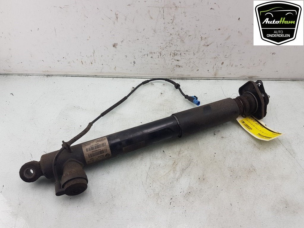 SCHOKBREKER LINKS ACHTER BMW Z4 Roadster (E89), Gebruikt, BMW, Petuelring 130
80809  München, DE, Bayerische Motoren Werke AG