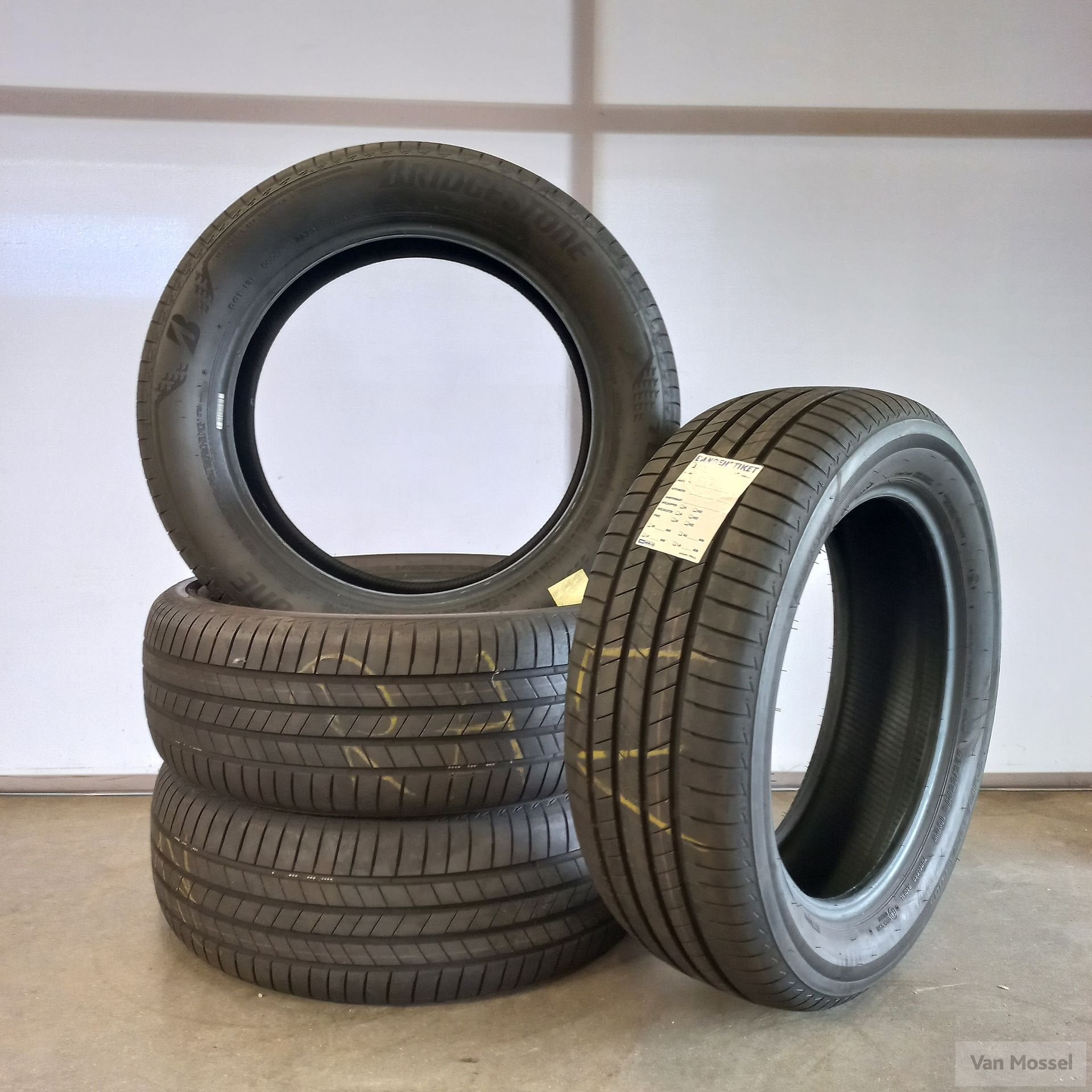 Bridgestone Turanza T005 225/55/R18 102V, Autos : Pièces & Accessoires, Pneus & Jantes, Véhicule de tourisme, Pneus été, -, Utilisé