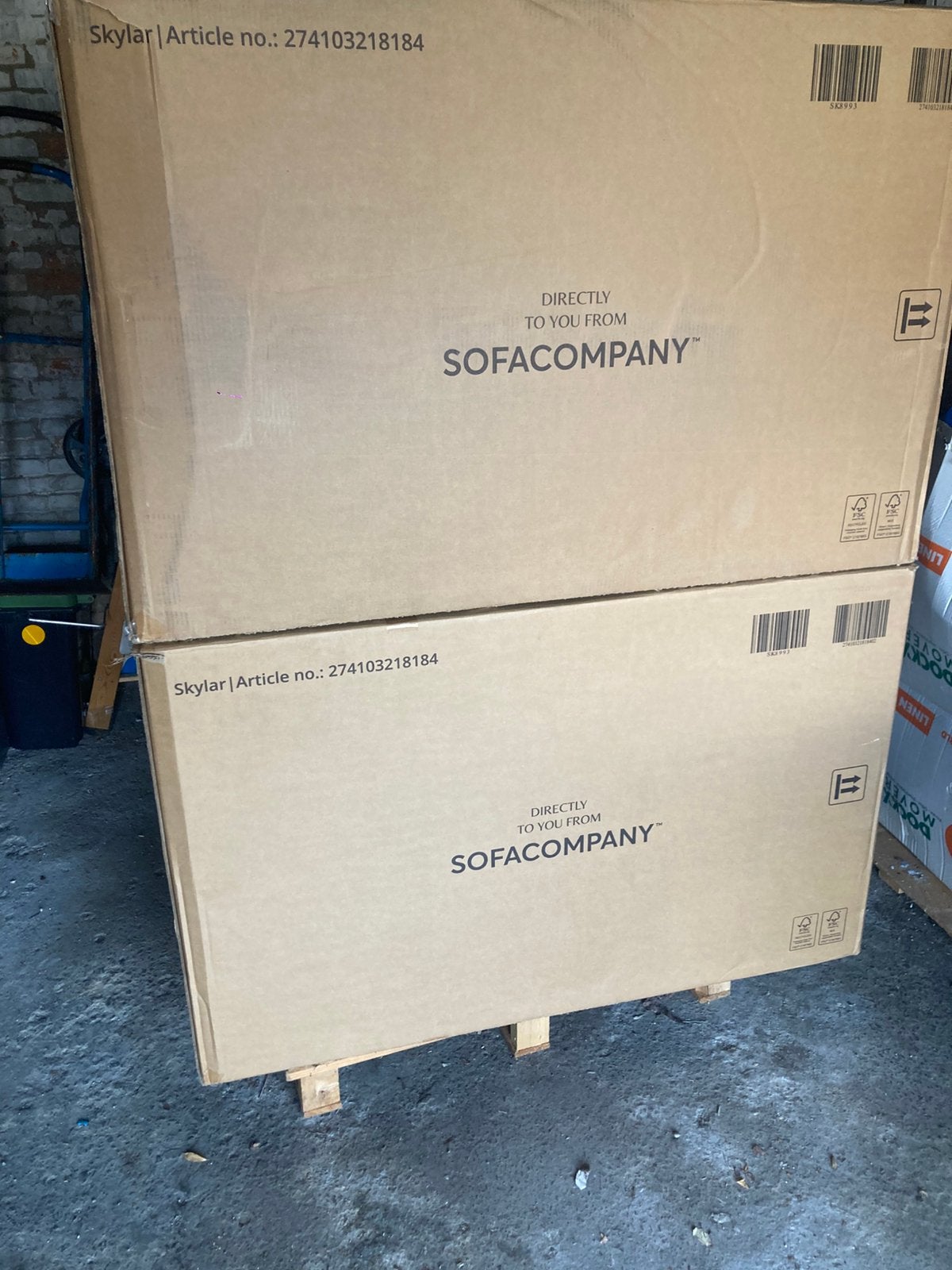 Grote kartonnen dozen ( speelhuisje knutselen verbouwing), Ophalen, Zo goed als nieuw