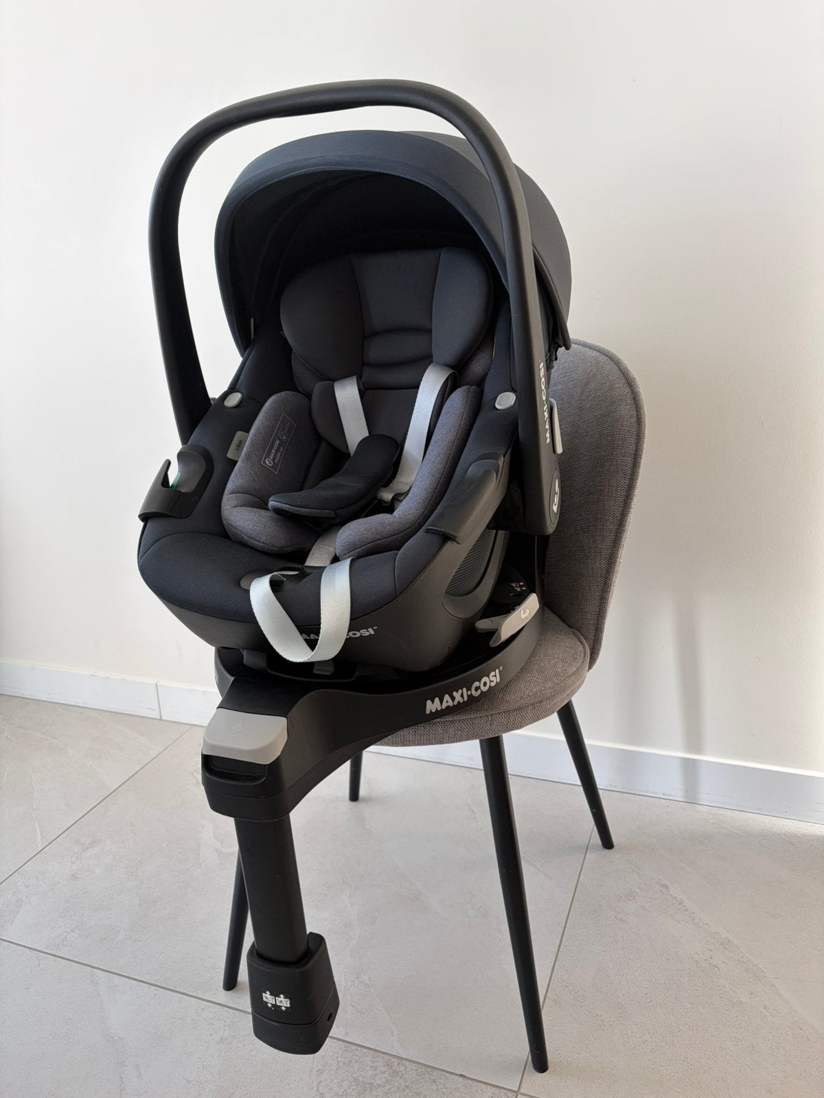 Maxi-Cosi pebble 360 + isofix autostoel basis, Kinderen en Baby's, Autostoeltjes, Ophalen, Zo goed als nieuw, Maxi-Cosi