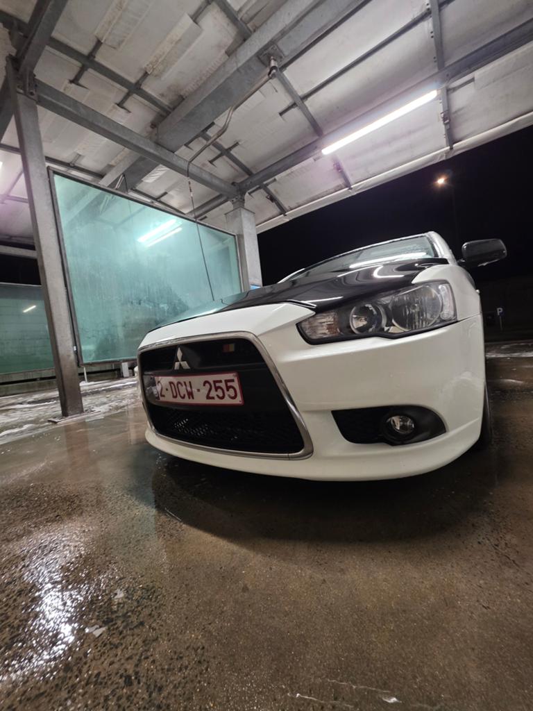 Mitsubishi Lancer X, Voorwielaandrijving, 140 g/km, Wit, Leder