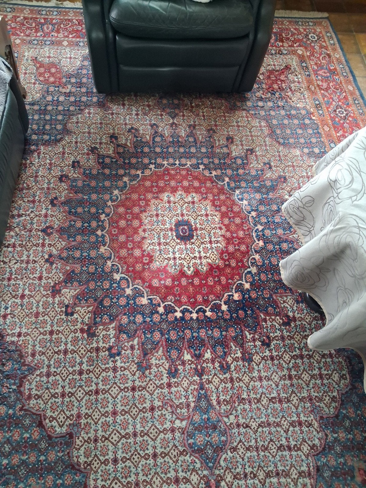 mooi maar aan 1 kant beschadigd, Huis en Inrichting, Stoffering | Tapijten en Vloerkleden, Ophalen