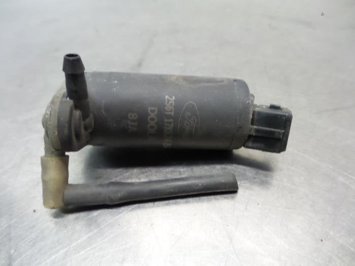 Ruitensproeierpomp voor van een Ford Fiesta (Fiesta 02-), Gebruikt, -, -, Ophalen of Verzenden