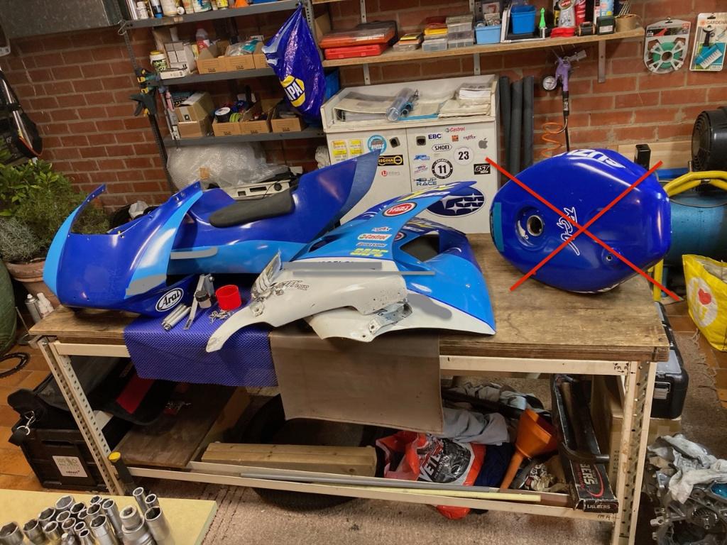 Suzuki RGV20 VJ22 | Kuipwerk voor volledige rupsbanden, Motoren, Ophalen, Gebruikt