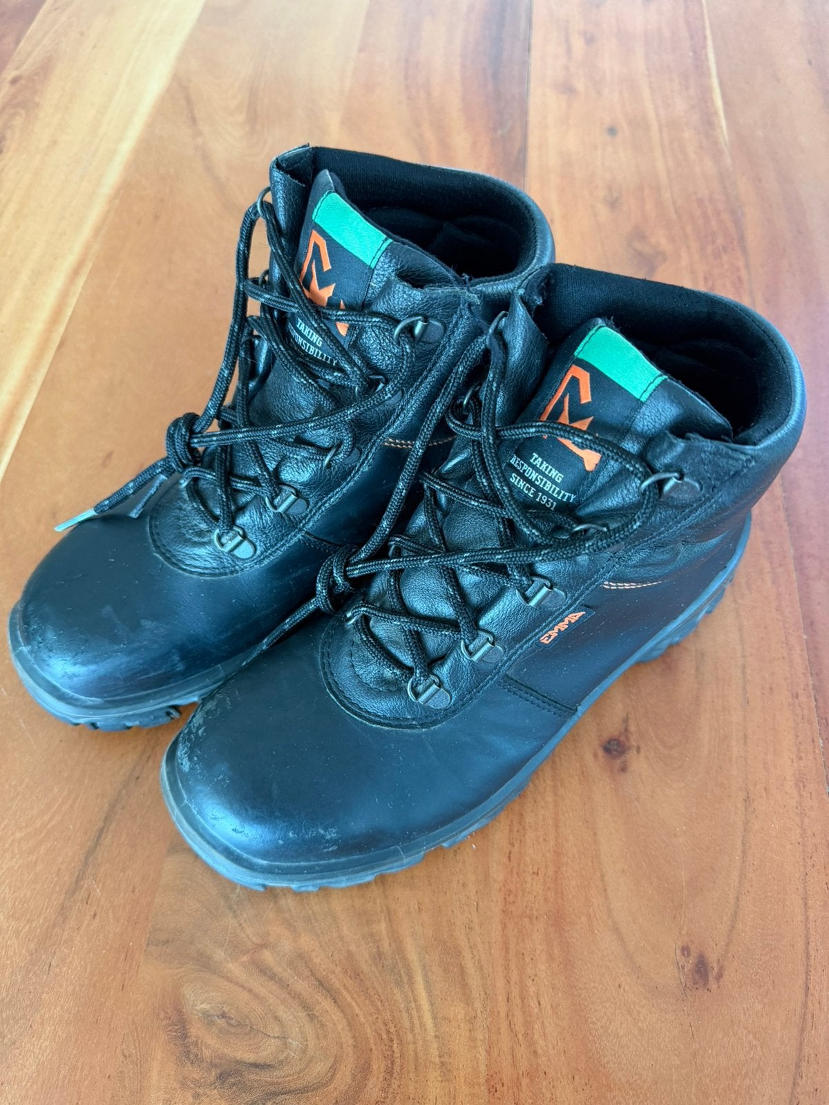 Werkschoenen Emma, Doe-het-zelf en Bouw, Veiligheidskleding, Ophalen of Verzenden, Zo goed als nieuw